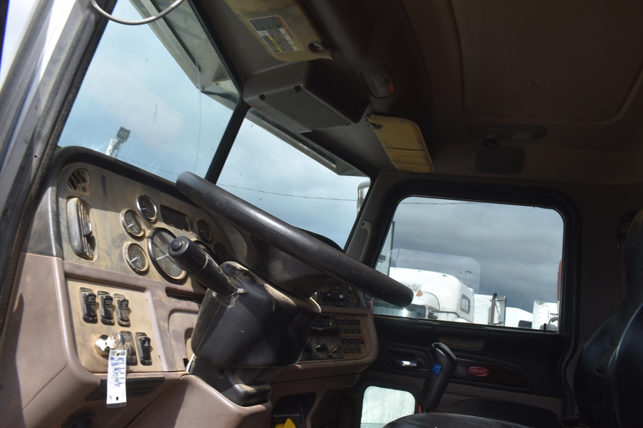 2014 Peterbilt 367 Semi Trucks/Trailer