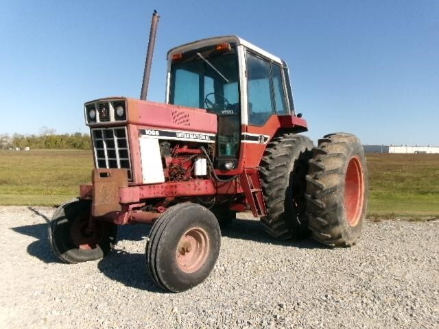 1976 International Harvester 1086 Tractor