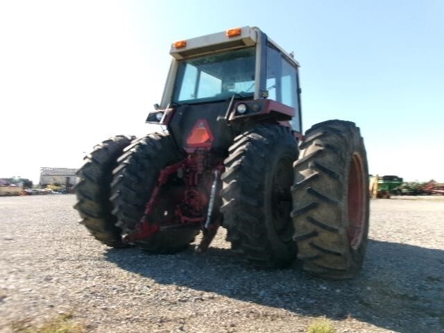 1976 International Harvester 1086 Tractor