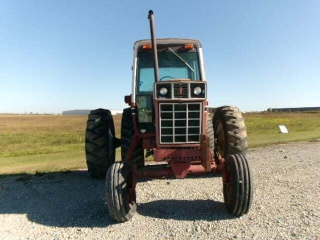 1976 International Harvester 1086 Tractor