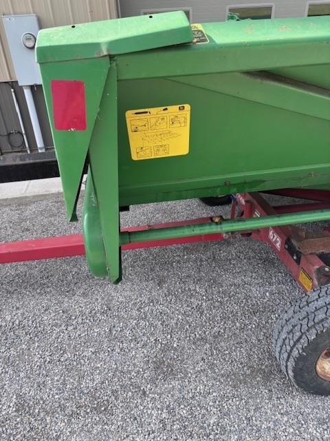  John Deere 844 Corn Head