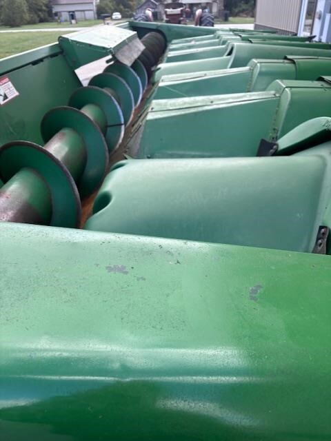  John Deere 844 Corn Head