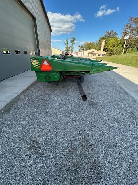  John Deere 844 Corn Head