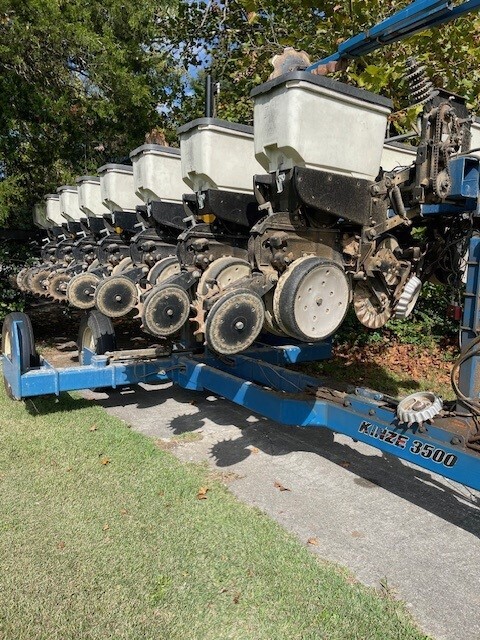 2011 Kinze 3500 Planter