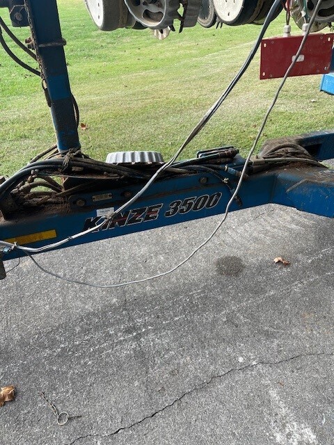 2011 Kinze 3500 Planter