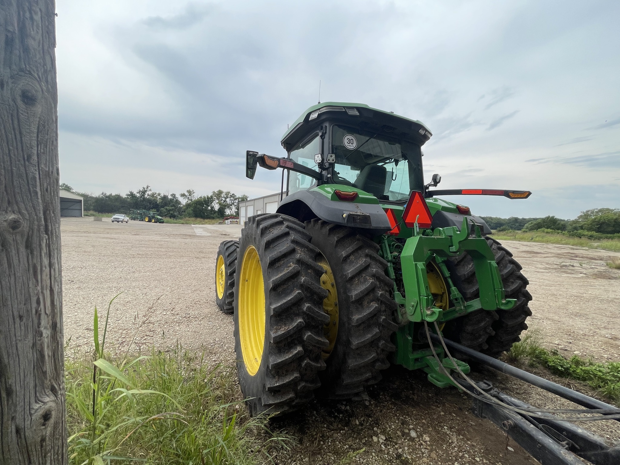 2025 John Deere 8R 370 Tractor