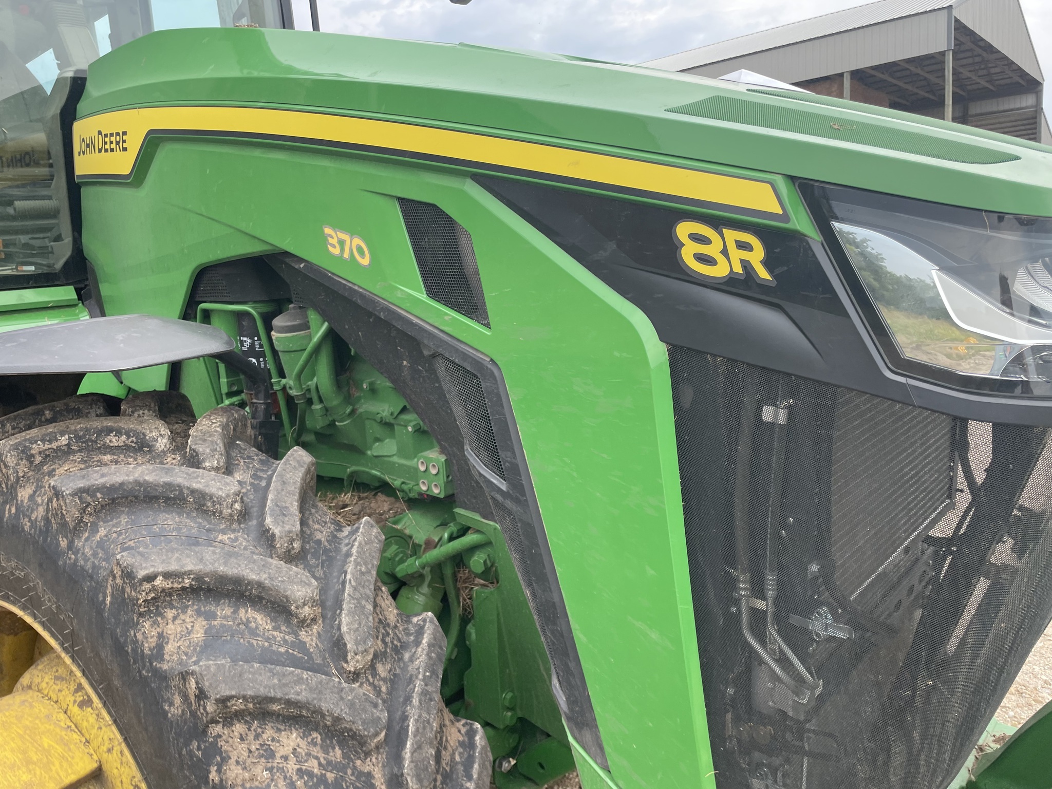2025 John Deere 8R 370 Tractor