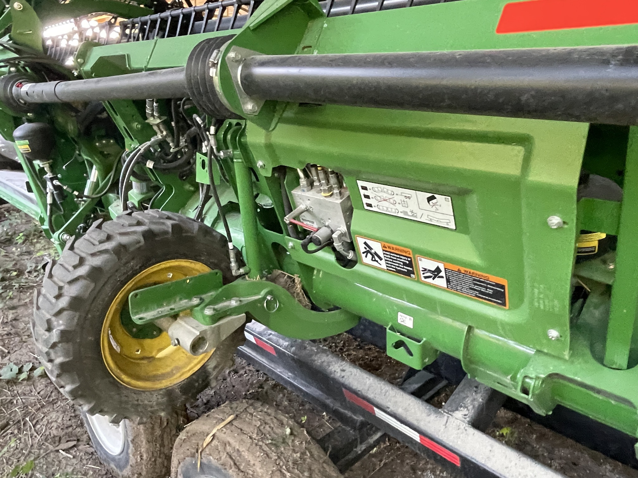 2024 John Deere HD40F Platform