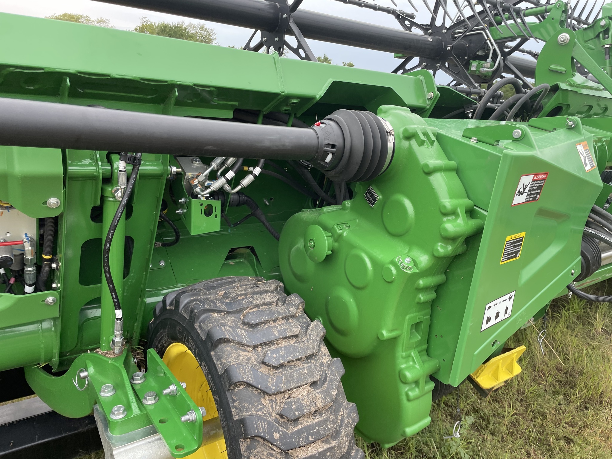 2024 John Deere HD40F Platform