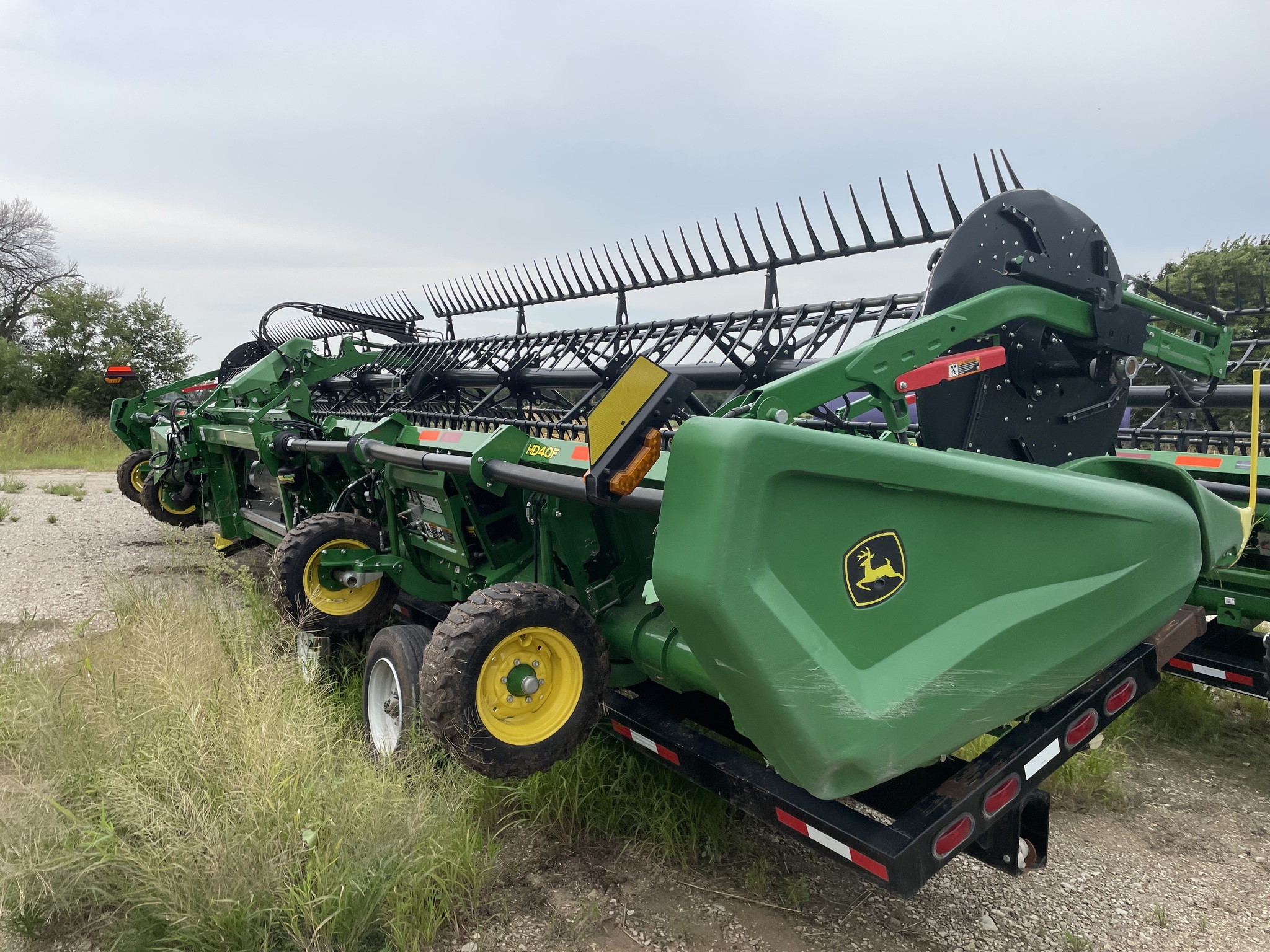 2024 John Deere HD40F Platform