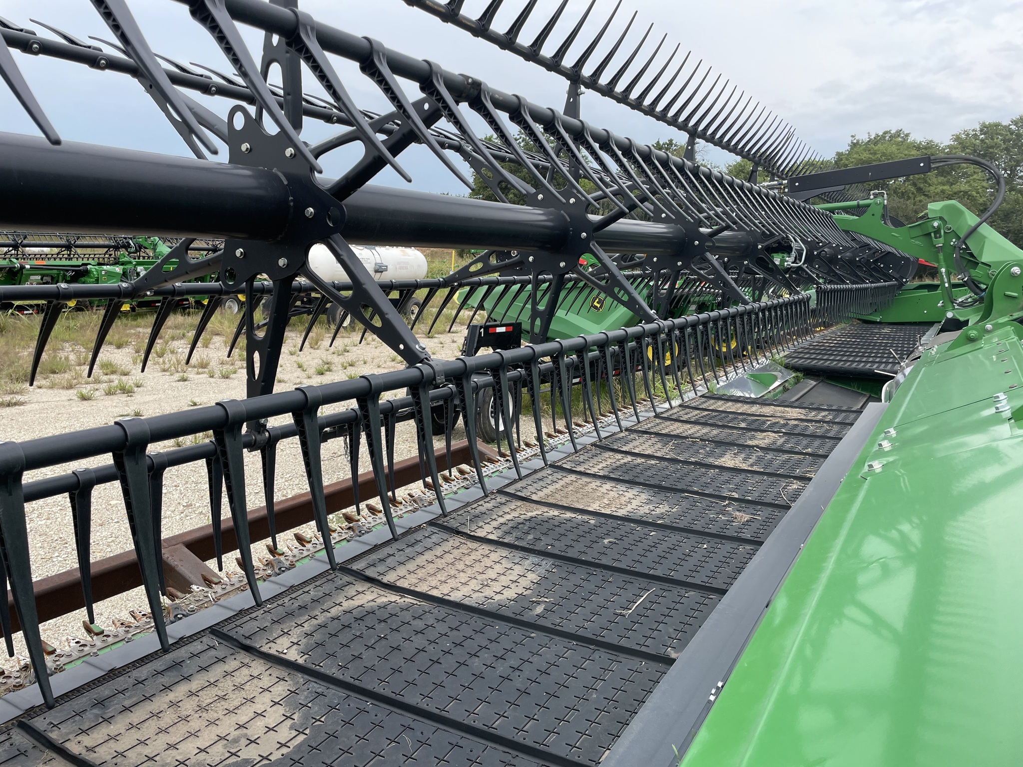 2024 John Deere HD40F Platform