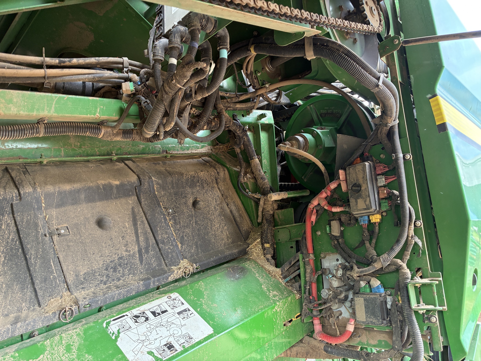 2012 John Deere S680 Combine