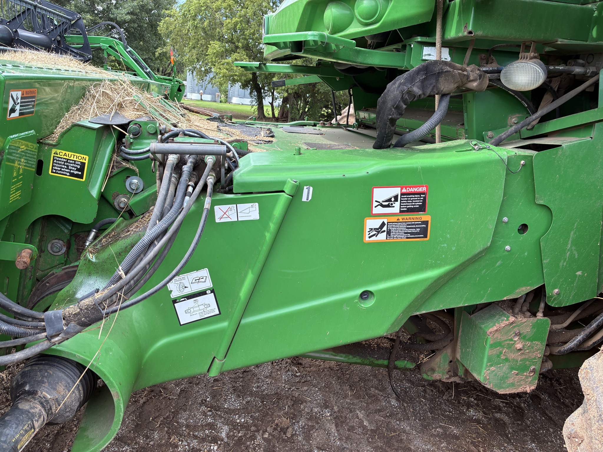 2012 John Deere S680 Combine