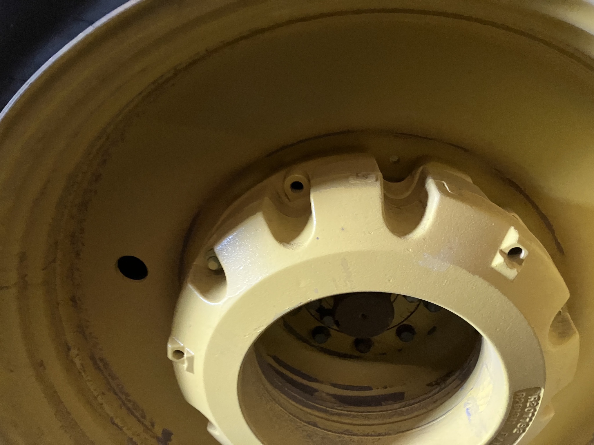 2013 John Deere 8335R Tractor