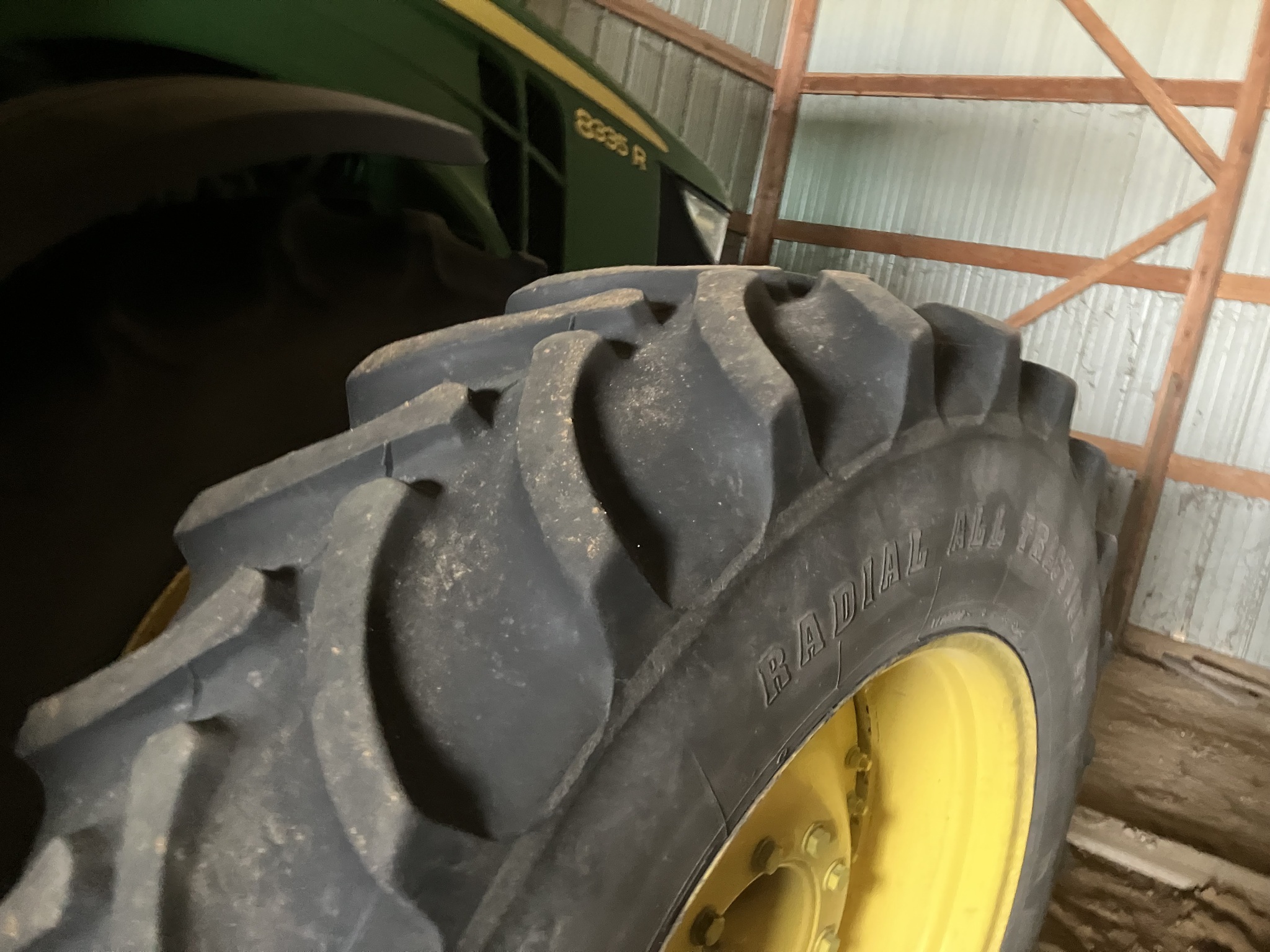 2013 John Deere 8335R Tractor