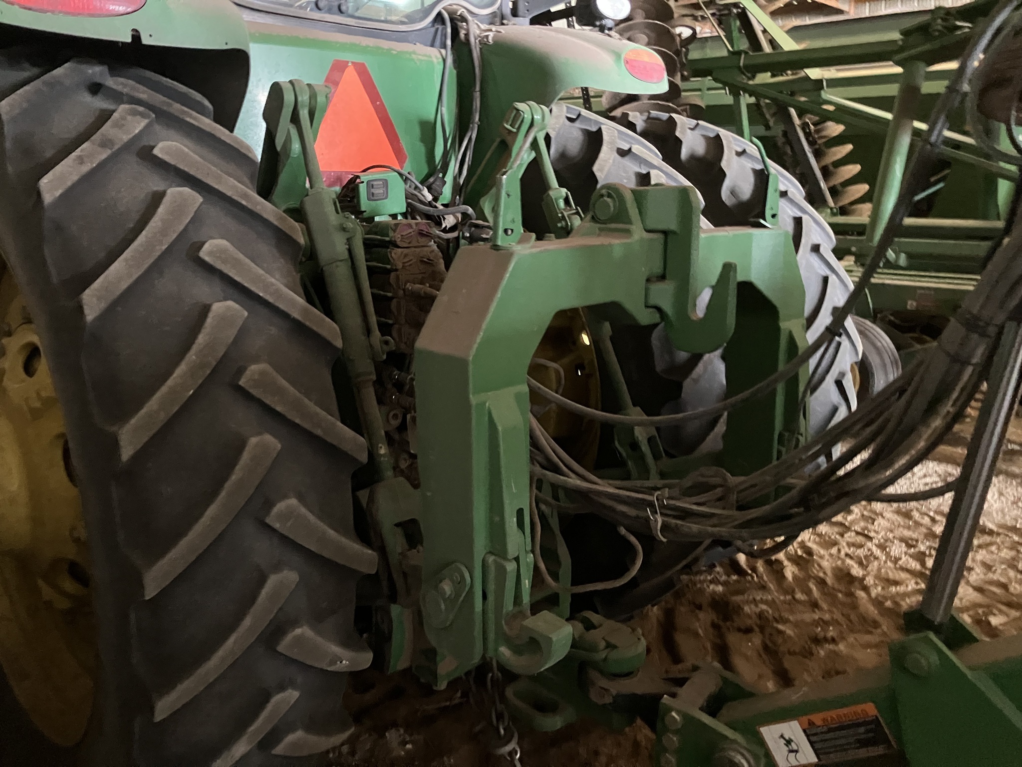 2013 John Deere 8335R Tractor