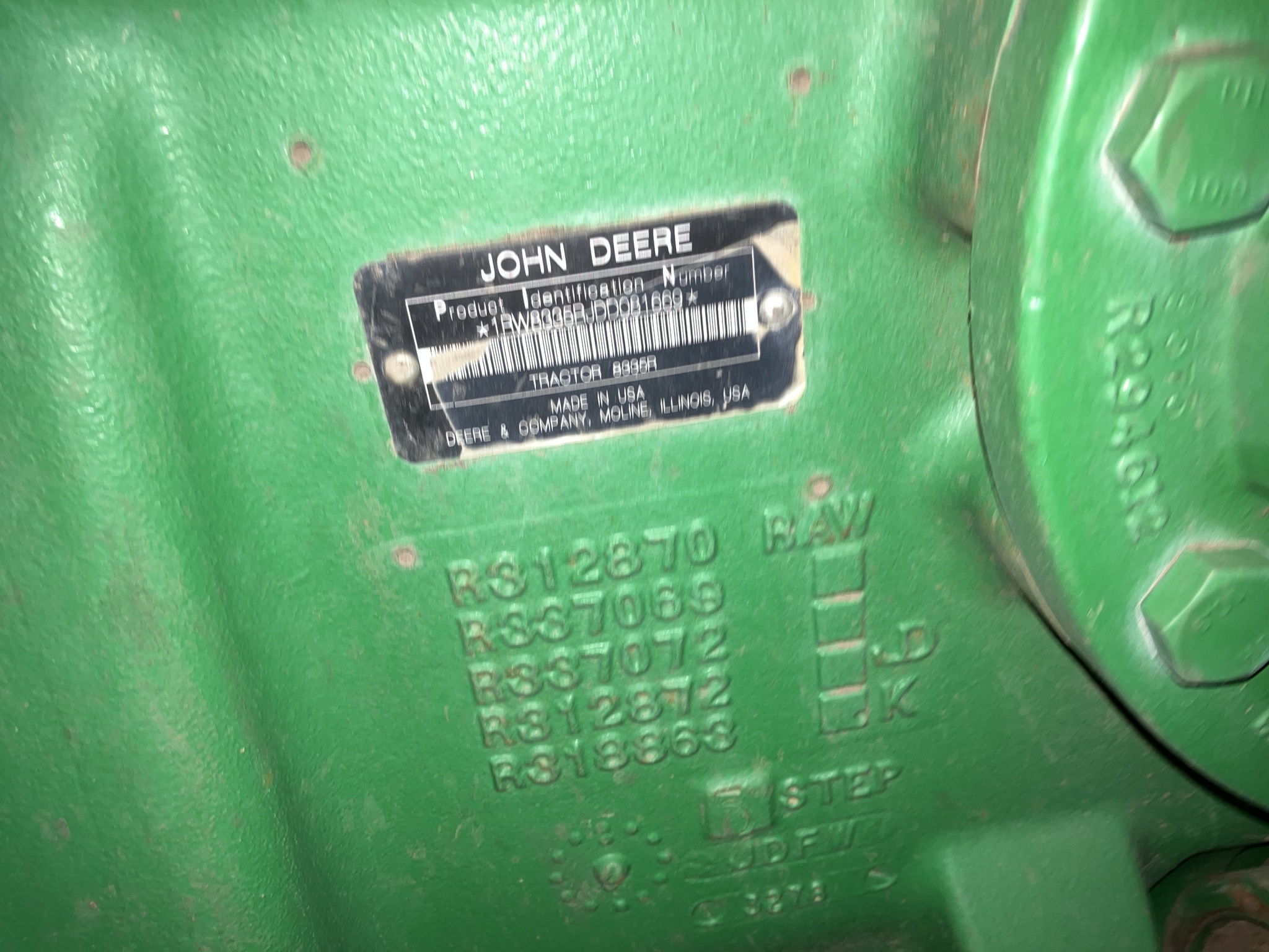 2013 John Deere 8335R Tractor