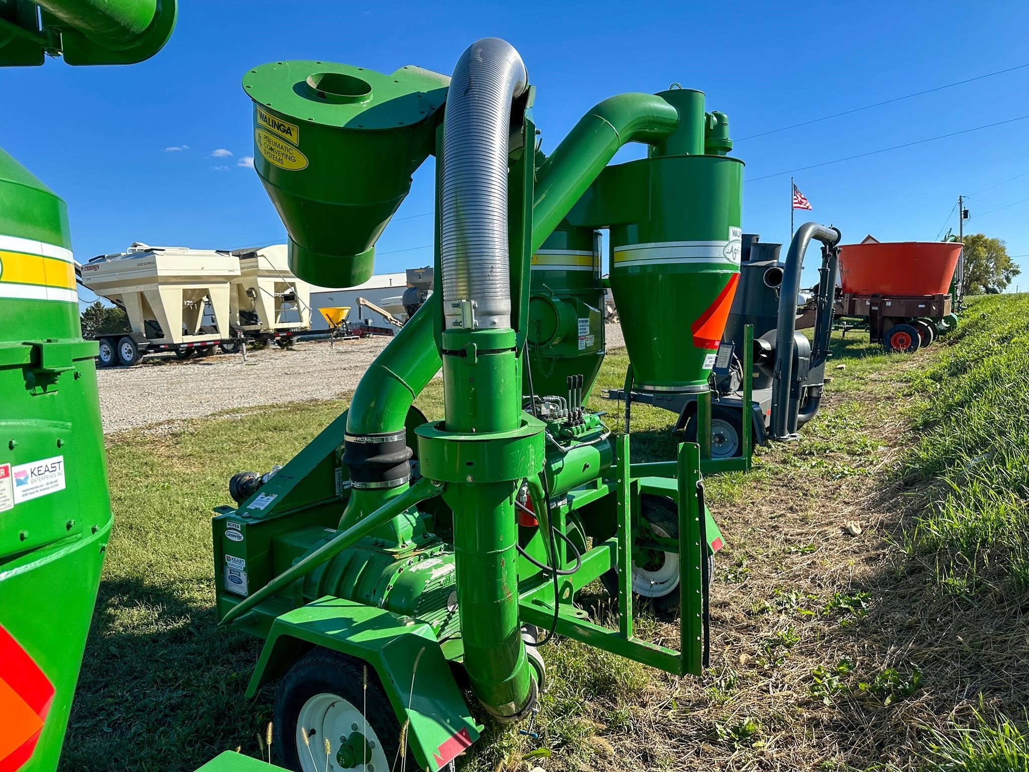 2014 Walinga AGRI-VAC 7614DLX Grain Vac