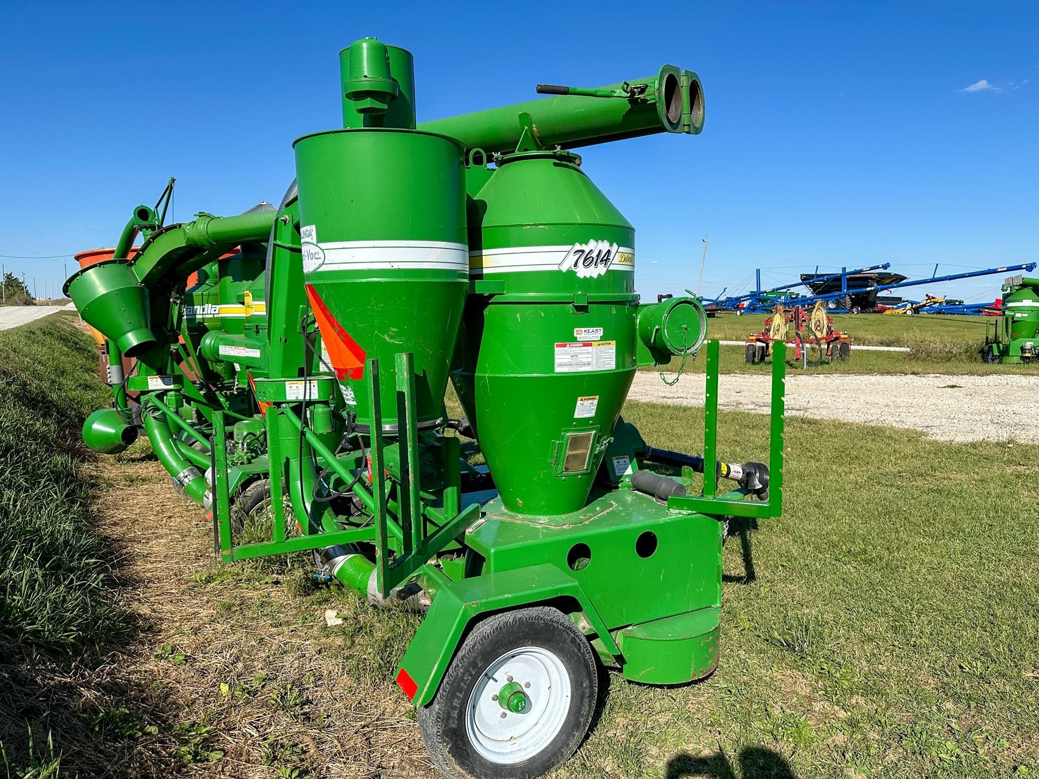 2014 Walinga AGRI-VAC 7614DLX Grain Vac
