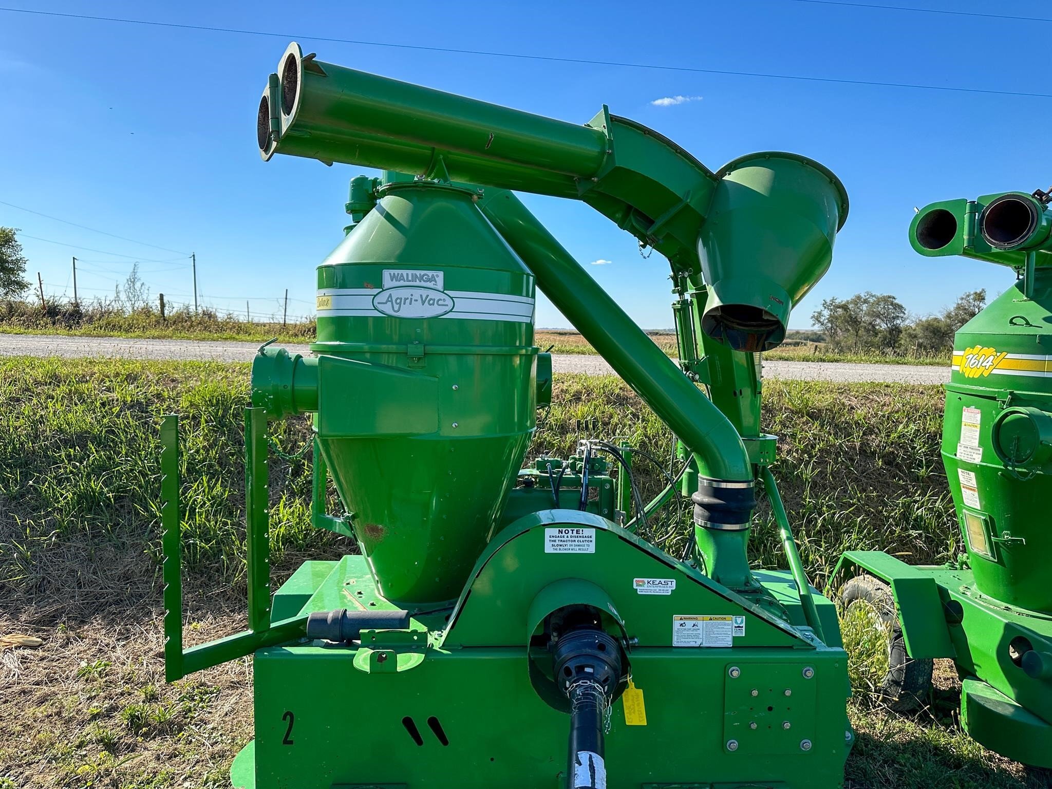 2014 Walinga AGRI-VAC 7614DLX Grain Vac