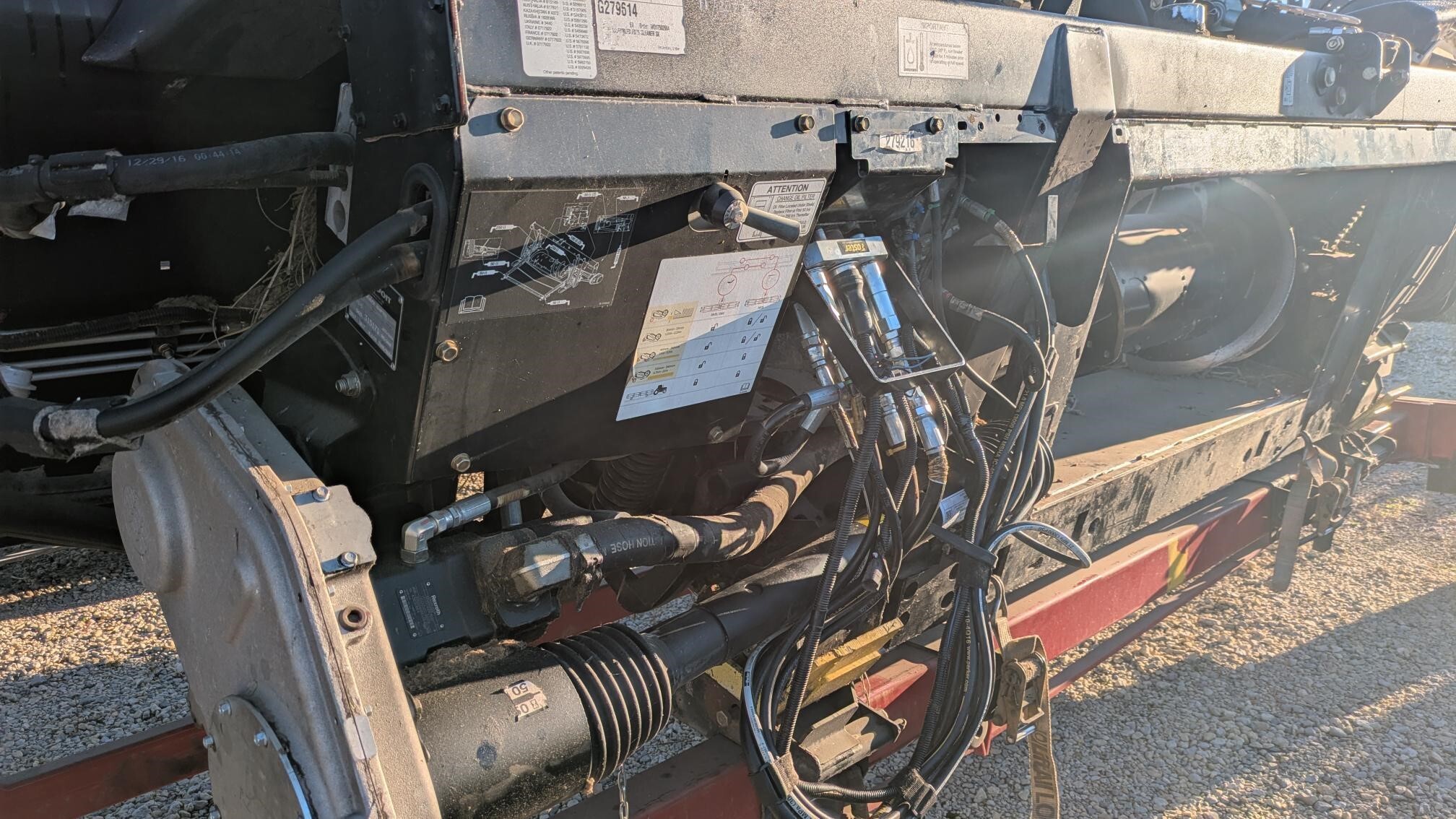 2017 MacDon FD75 Platform