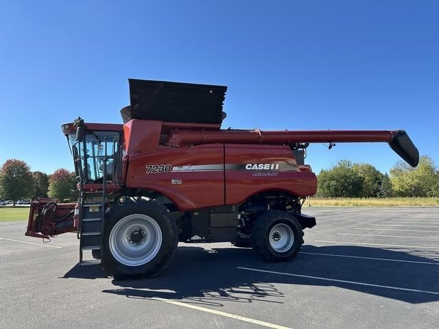 2012 Case IH 7230 Combine