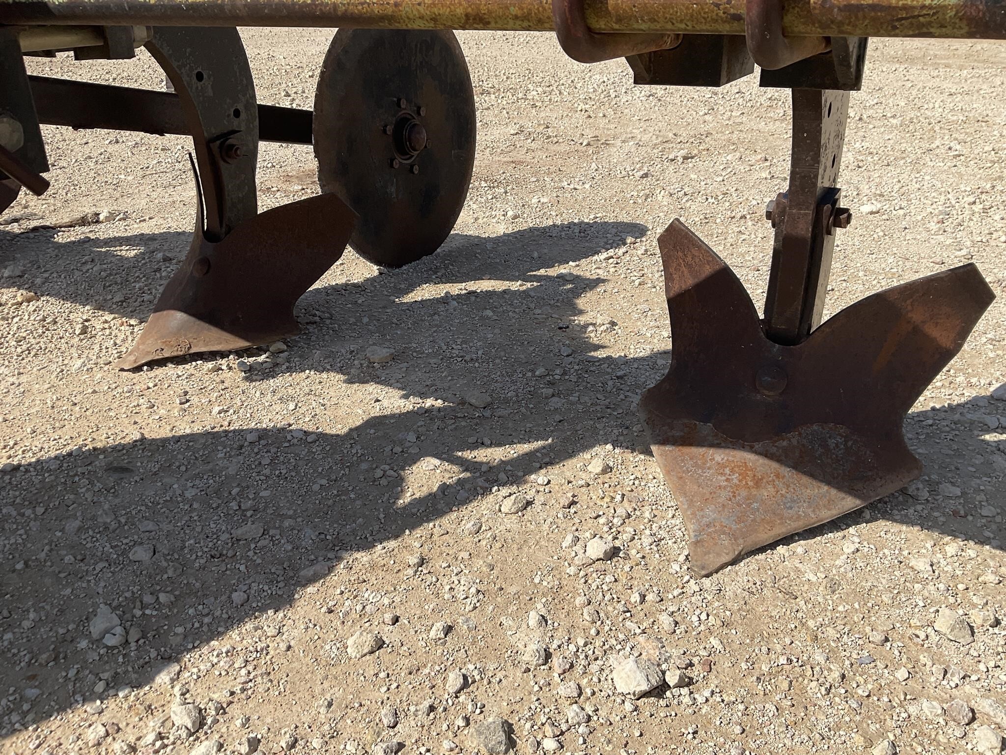 Bigham Brothers 904-418 In-Line Ripper - $Call | Machinery Pete