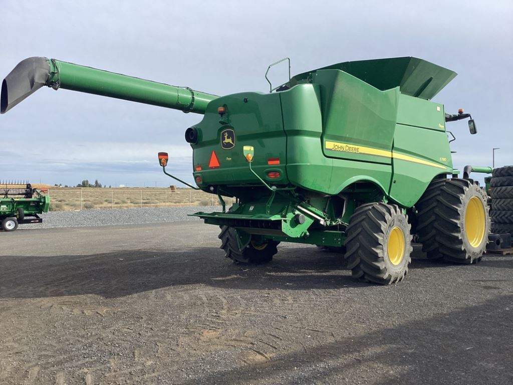 2020 John Deere S780 Combine