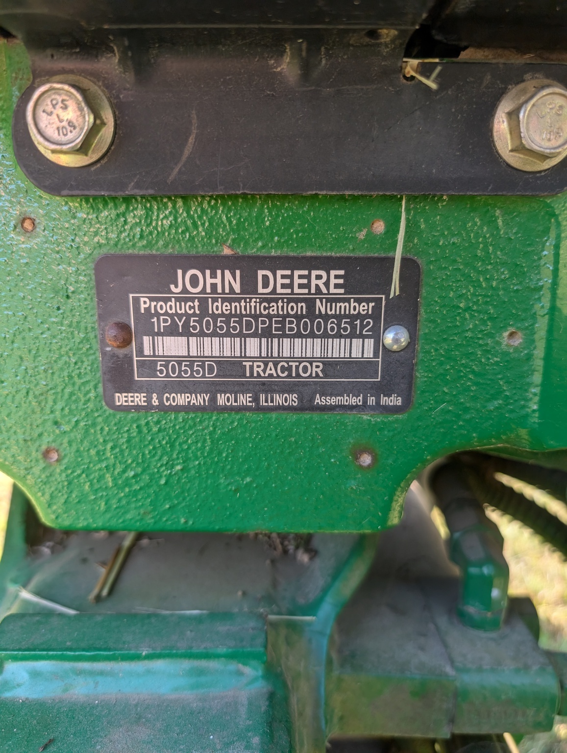 2014 John Deere 5055D Tractor