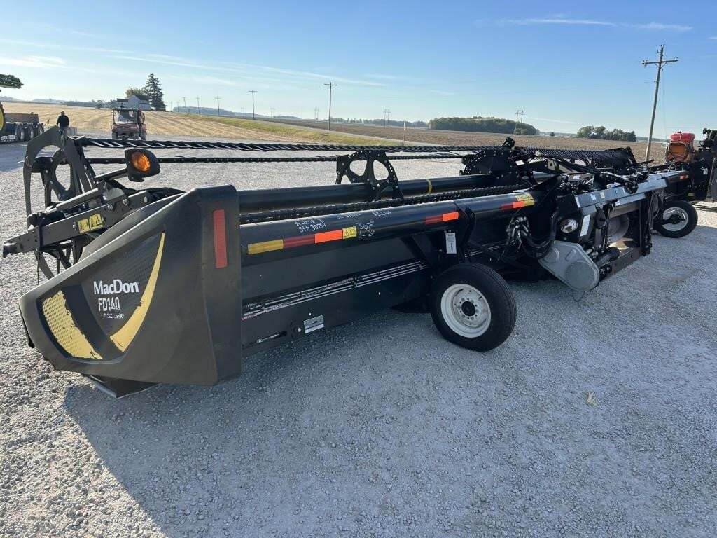 2018 MacDon FD140 Platform