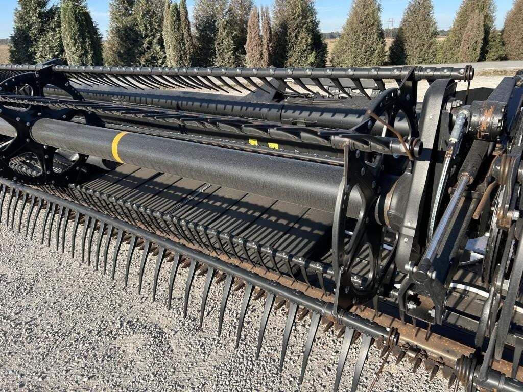 2018 MacDon FD140 Platform