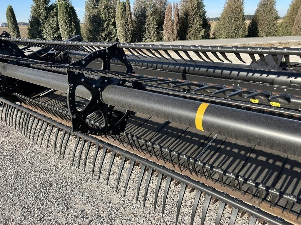 2018 MacDon FD140 Platform