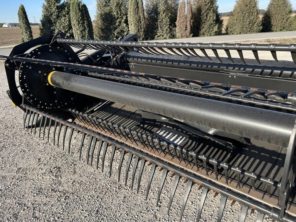 2018 MacDon FD140 Platform