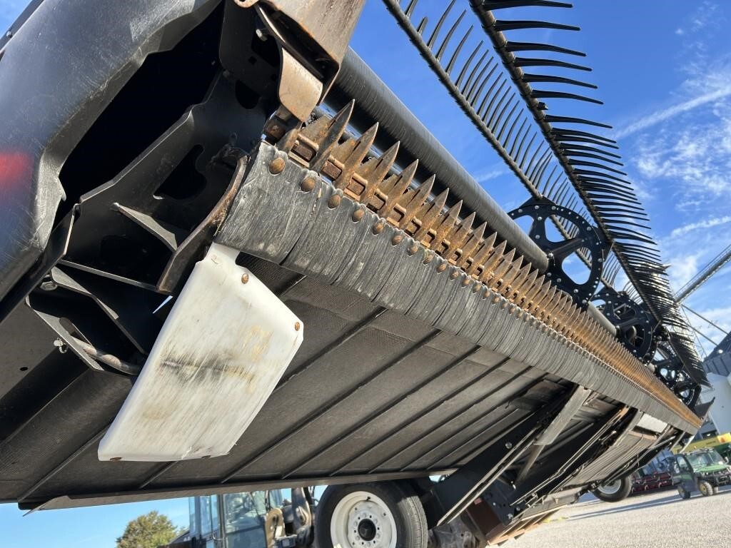 2018 MacDon FD140 Platform