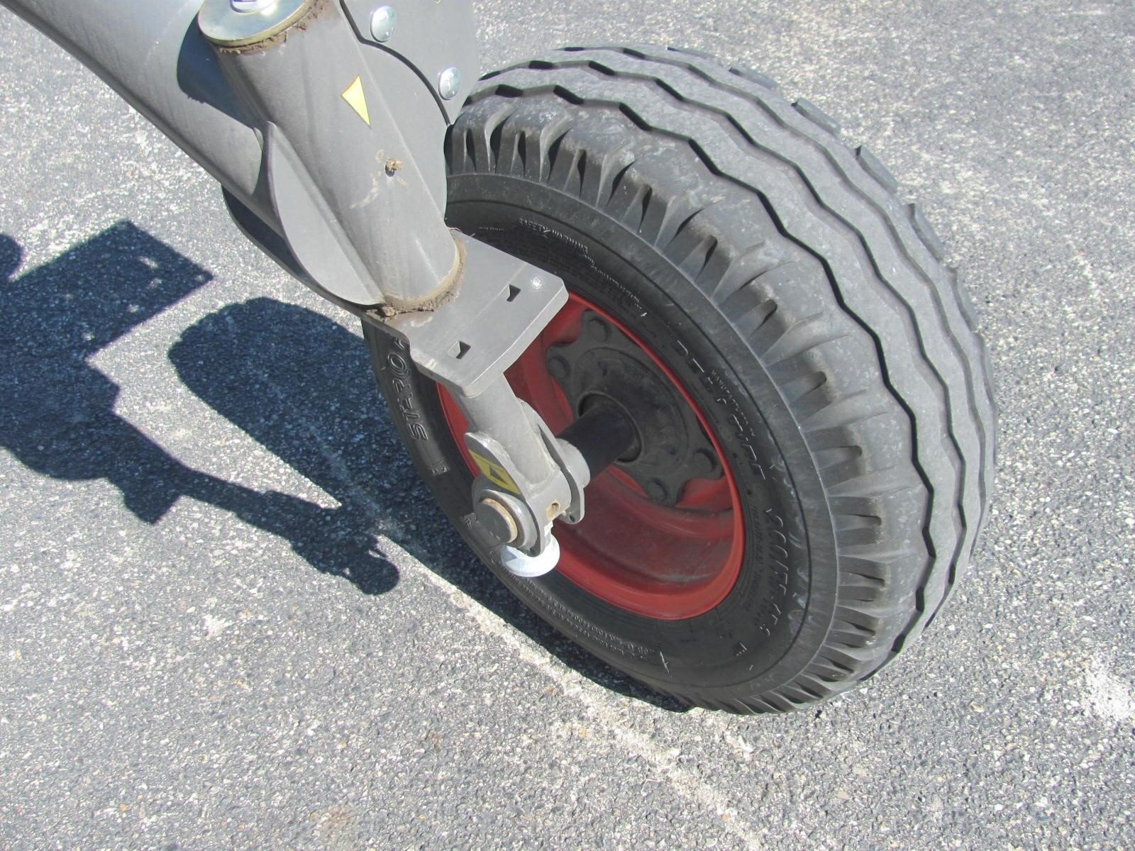 2024 Claas LINER 1700 TWIN Rake