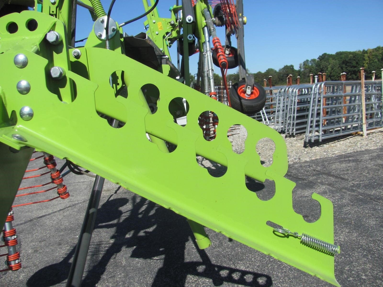 2024 Claas LINER 1700 TWIN Rake