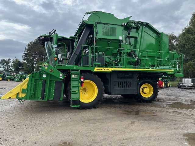 2024 John Deere CP770 Cotton Equipment