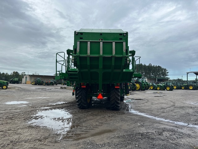 2024 John Deere CP770 Cotton Equipment