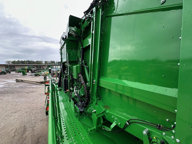2024 John Deere CP770 Cotton Equipment