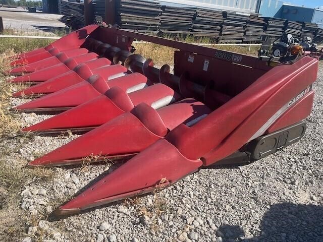 2011 Case IH 3208 Corn Head
