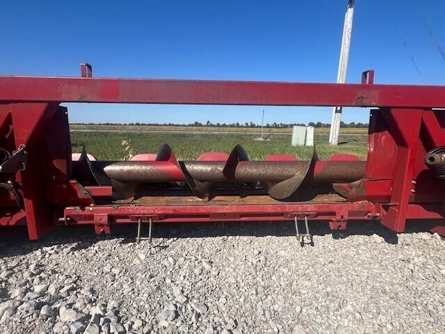 2011 Case IH 3208 Corn Head