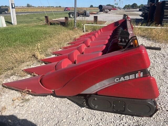 2011 Case IH 3208 Corn Head