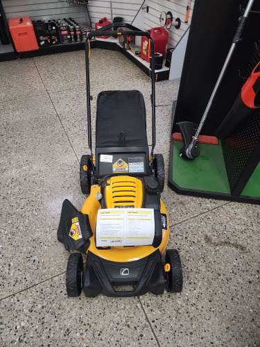  Cub Cadet SCP100 Lawn Mower