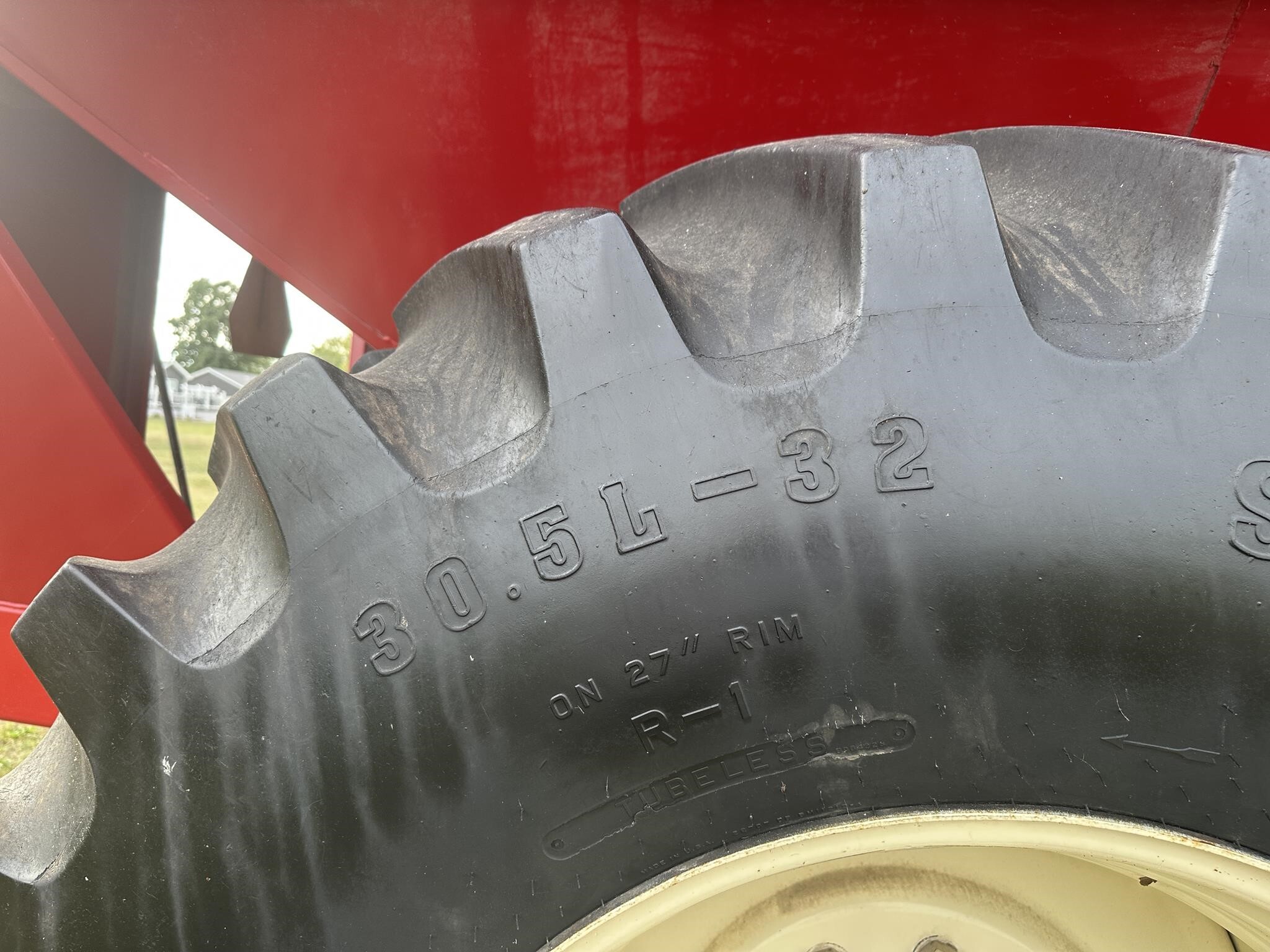 2013 J&M 750-18 Grain Cart