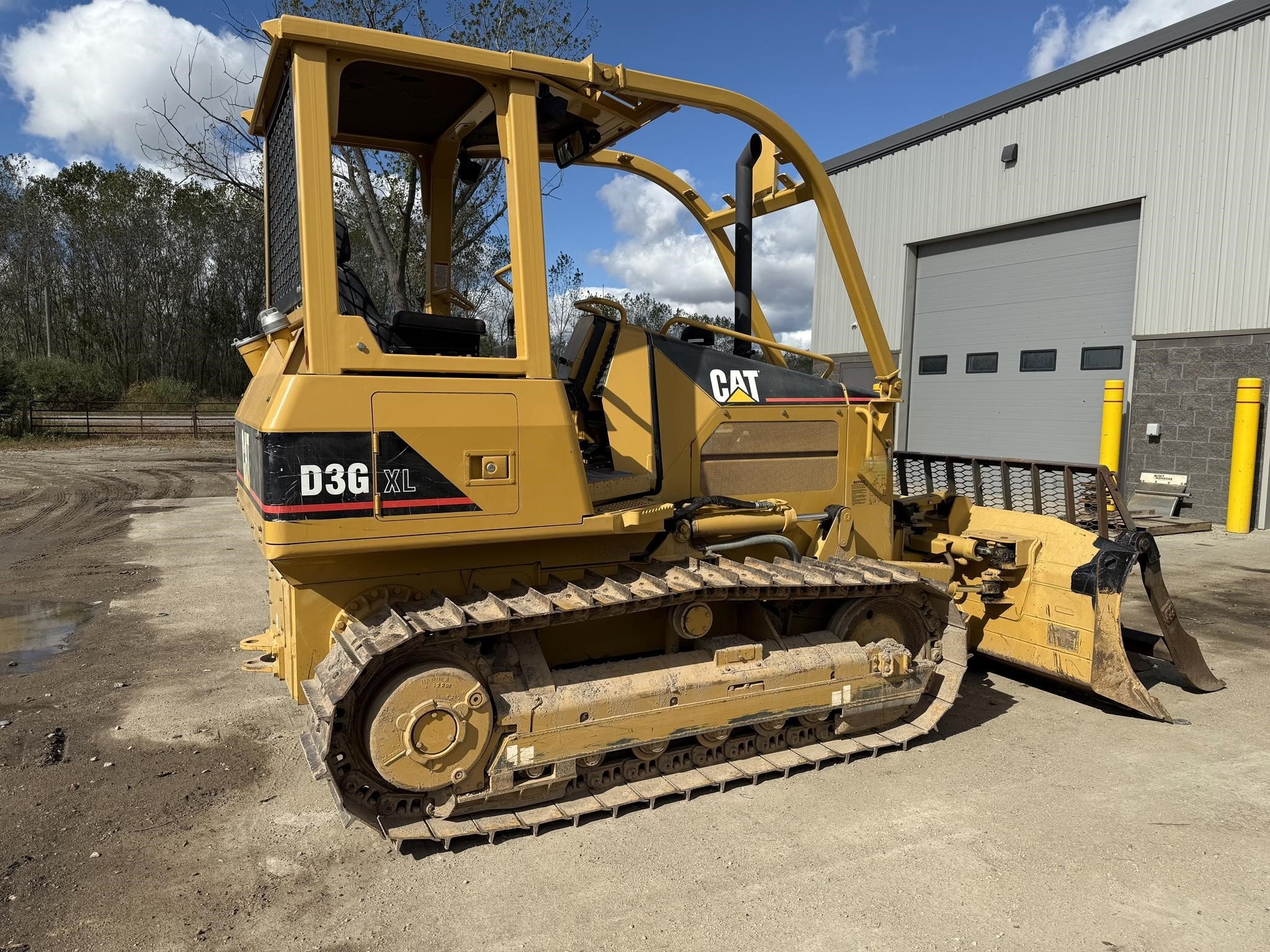 2002 Caterpillar D3G XL Dozer