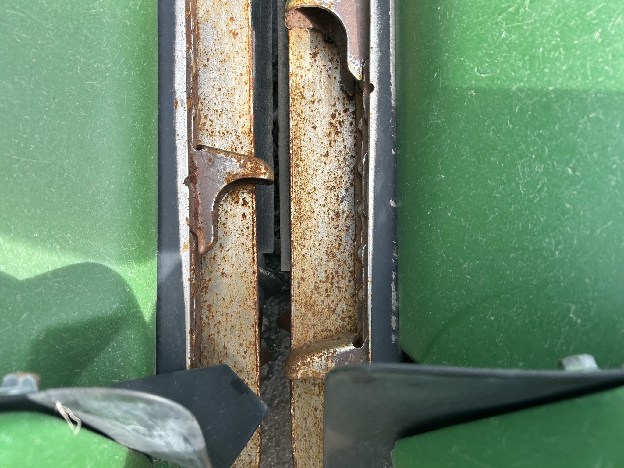 2022 John Deere C18R Corn Head