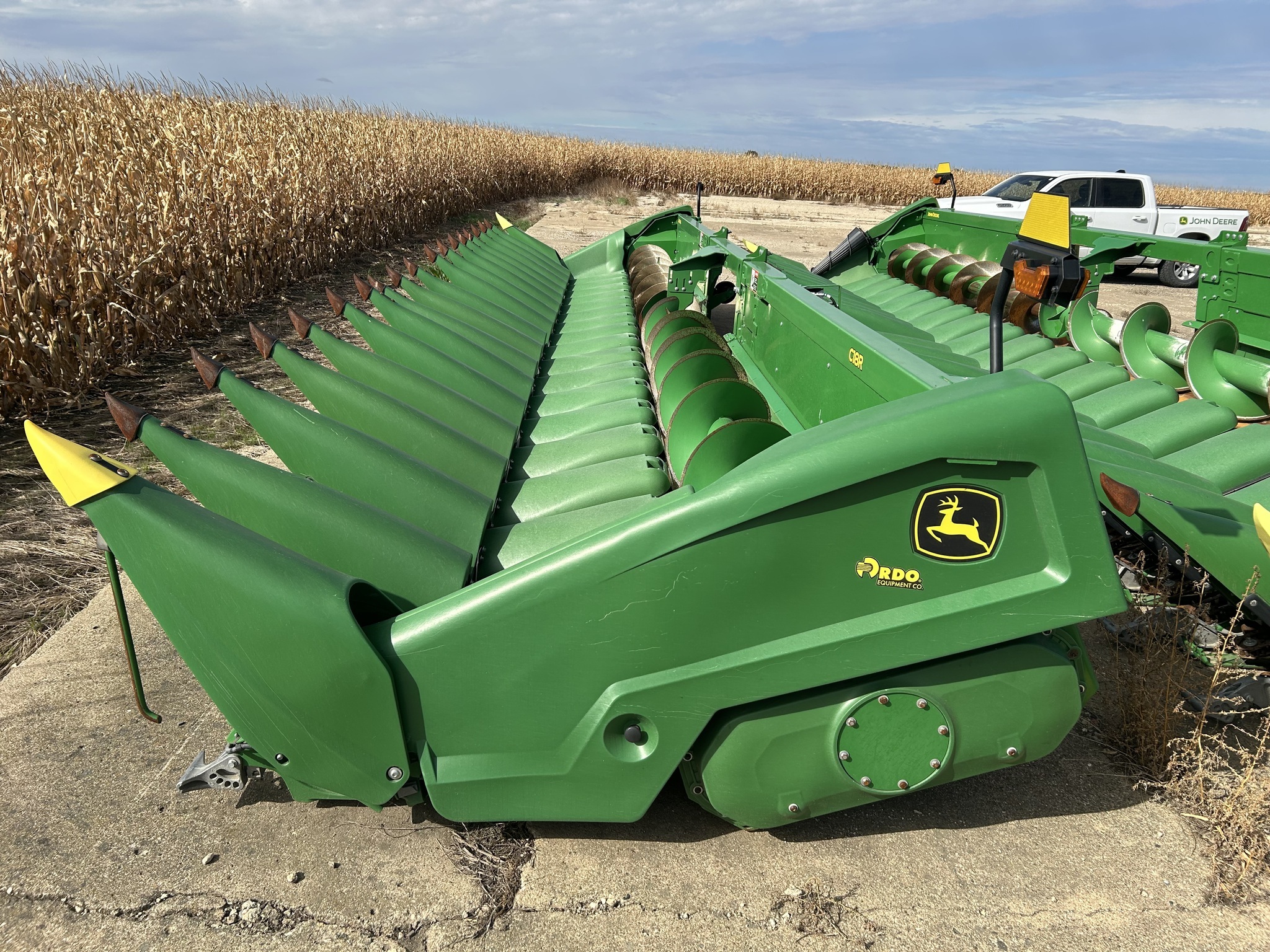 2022 John Deere C18R Corn Head