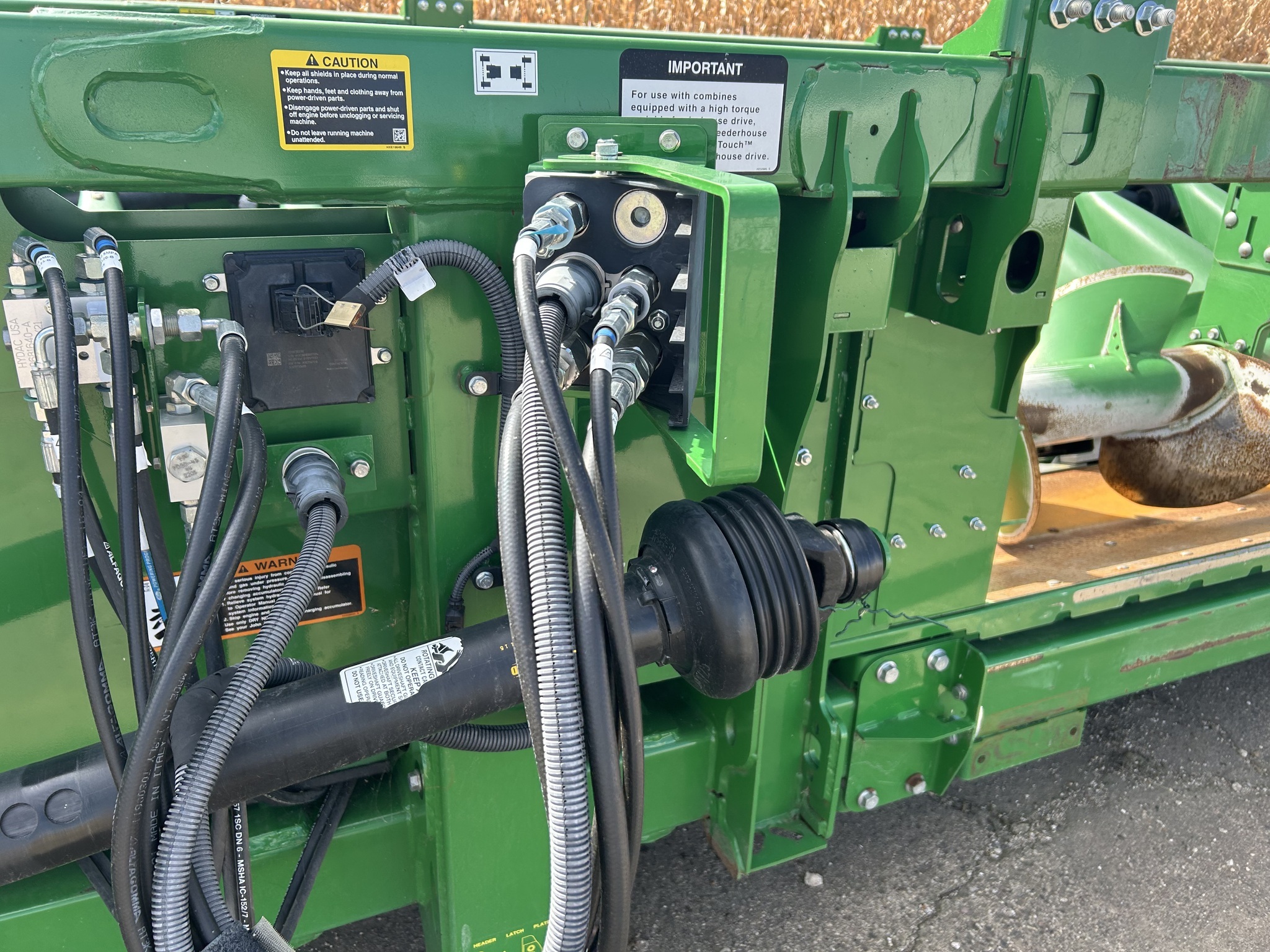 2022 John Deere C18R Corn Head