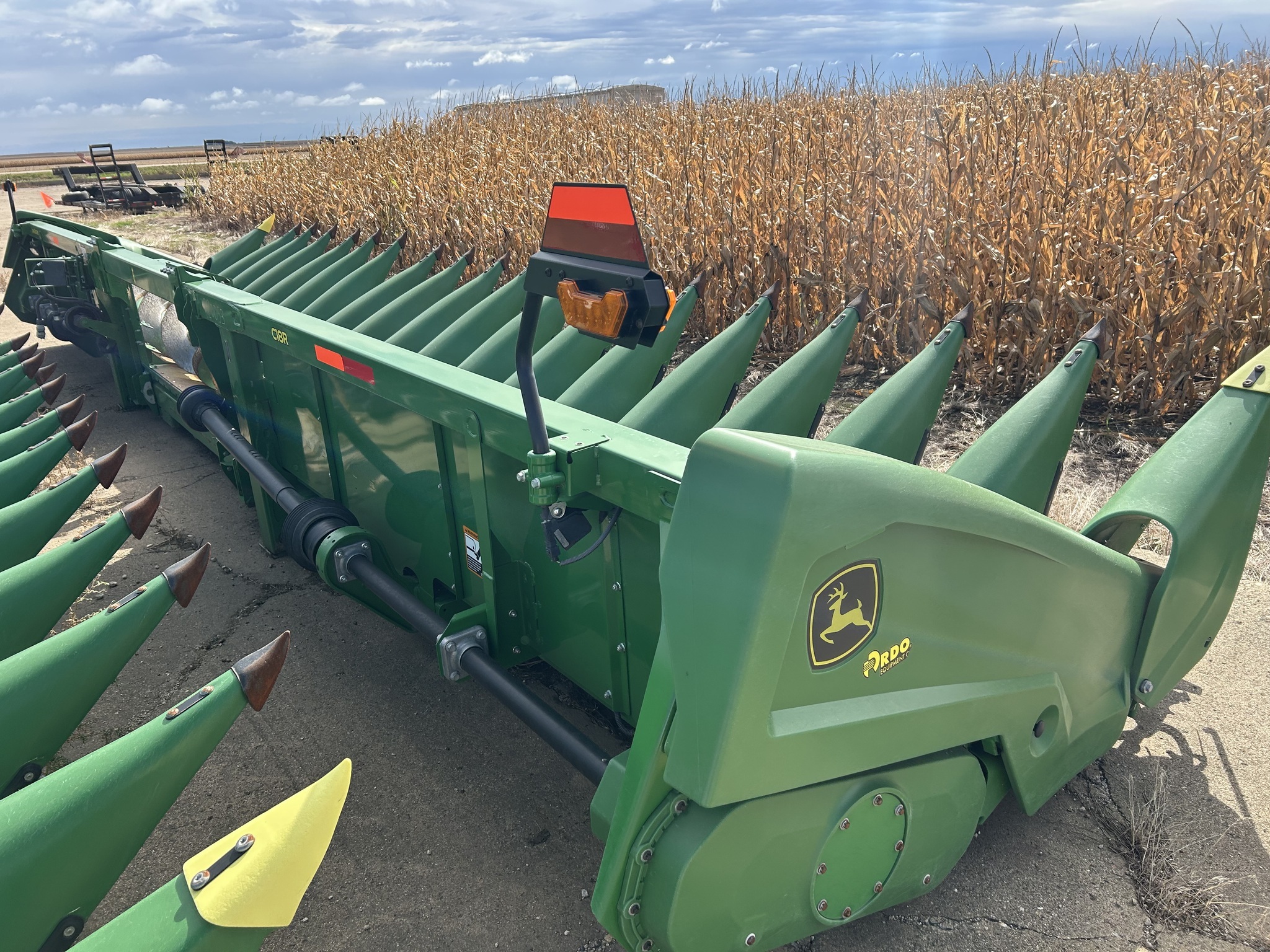 2022 John Deere C18R Corn Head