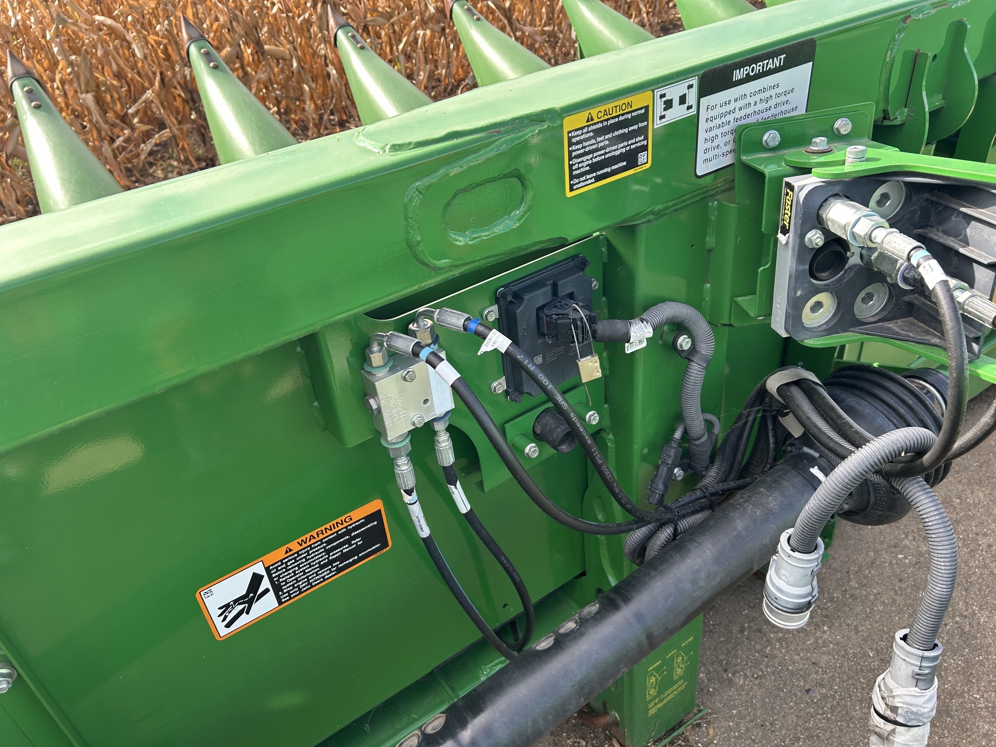 2022 John Deere C18R Corn Head